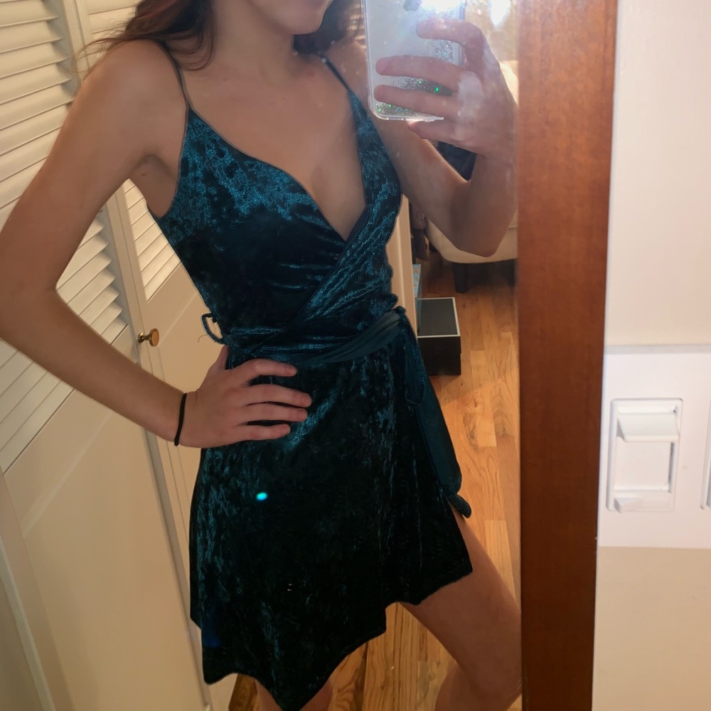 BLUE GREEN VELVET WRAP DRESS